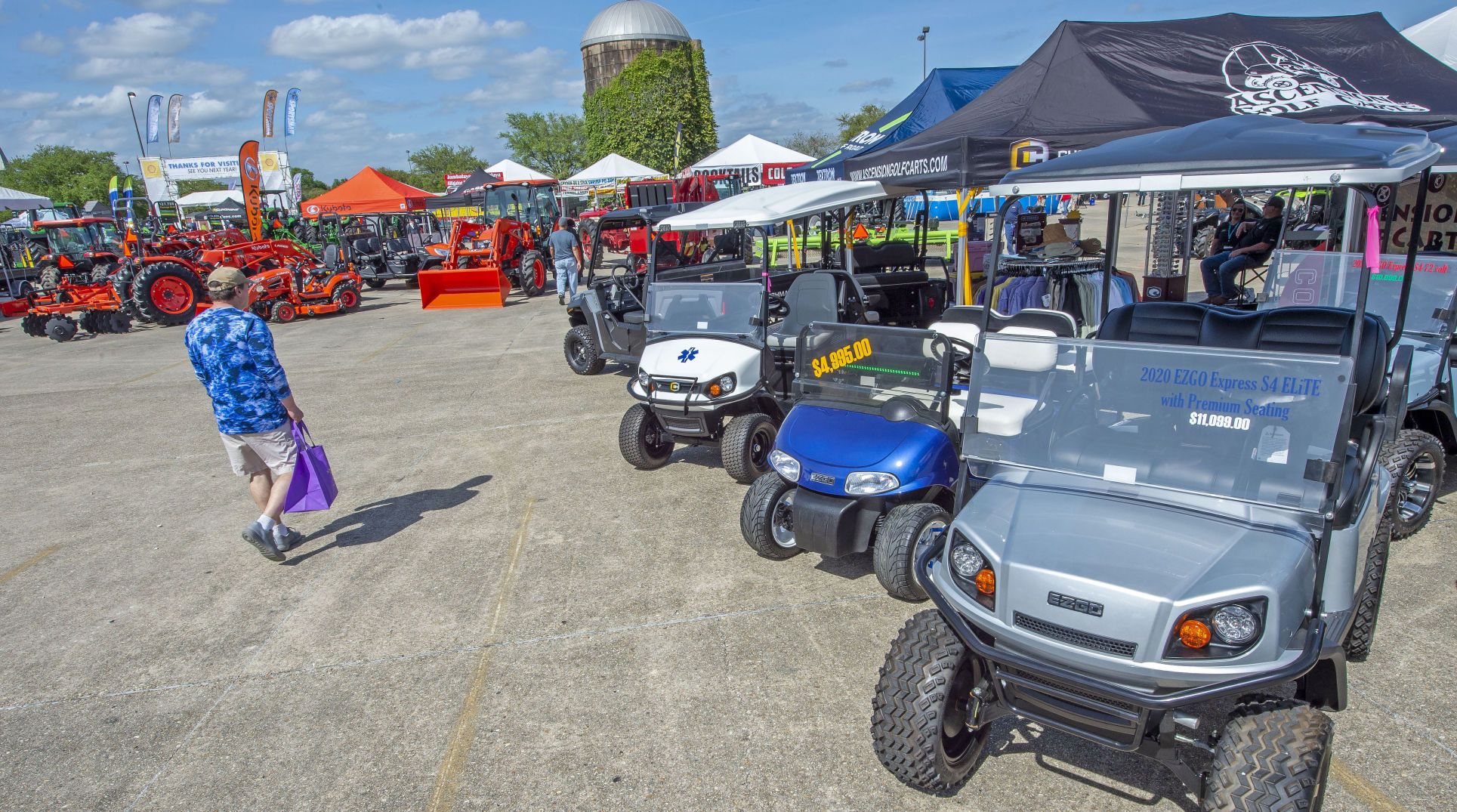 BR.outdoorshow.031320. 0152 bf.JPG